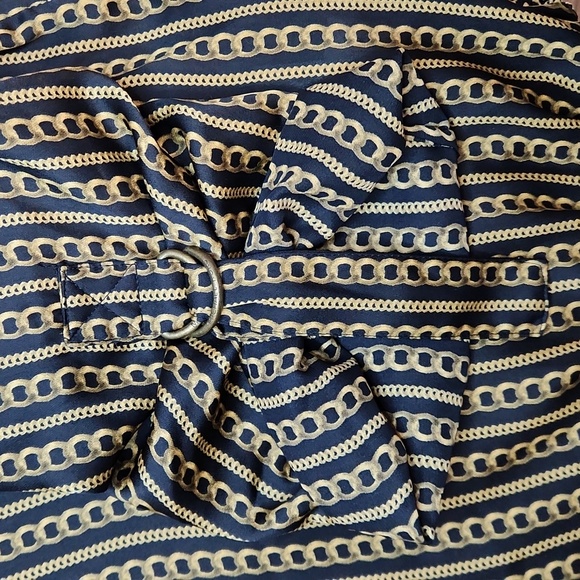 🔥FINAL💲⬇️MICHAEL Michael Kors Black/Gold Chain Print Smocked Top, Size M ~ EUC - Picture 6 of 7